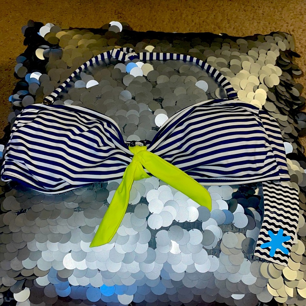 Cute Blue and white bikini top